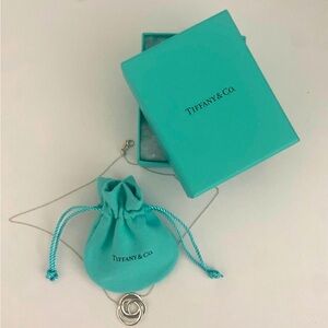 Tiffany & Co. Interlocking Circle Necklace Sterling Silver 925 18 inch